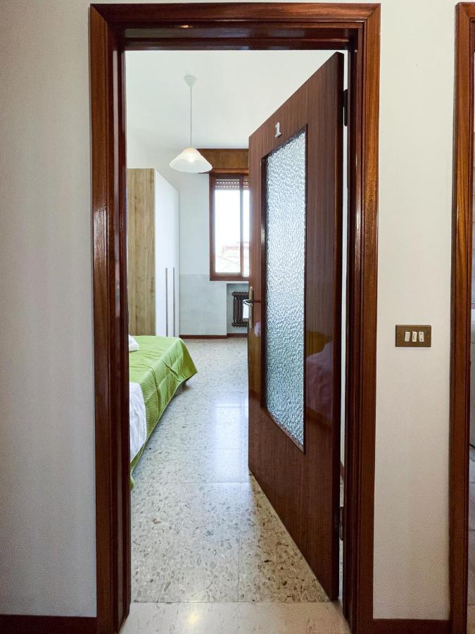 Casa Gramsci - Affitti Brevi Italia Hotel Модена Екстериор снимка